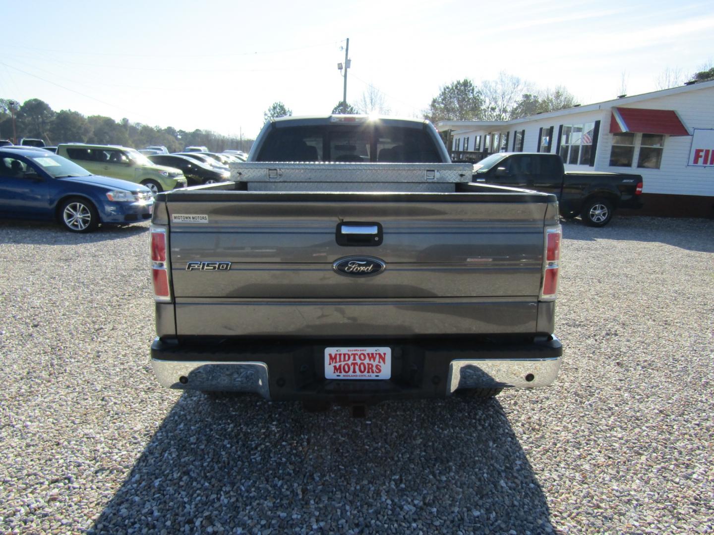 2012 Gray /Gray Ford F-150 FX4 SuperCab 6.5-ft. Bed 4WD (1FTFX1ET1CF) with an 3.5L V6 TURBO engine, Automatic transmission, located at 15016 S Hwy 231, Midland City, AL, 36350, (334) 983-3001, 31.306210, -85.495277 - Photo#6